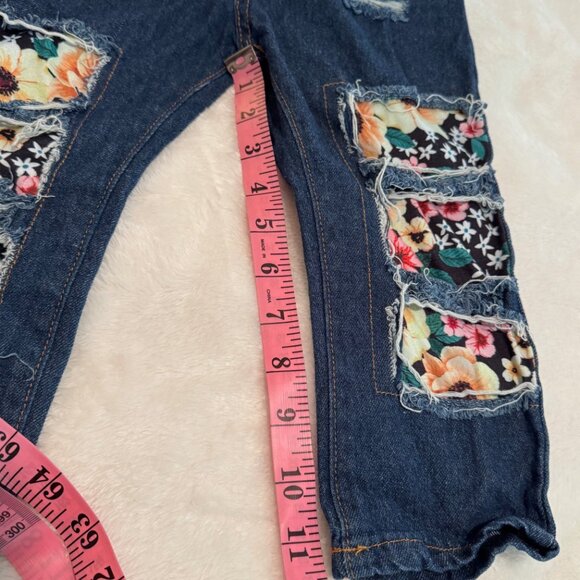 Distressed and Patchwork Dark Wash Denim Jeans Size 3Year - Picture 16 of 16